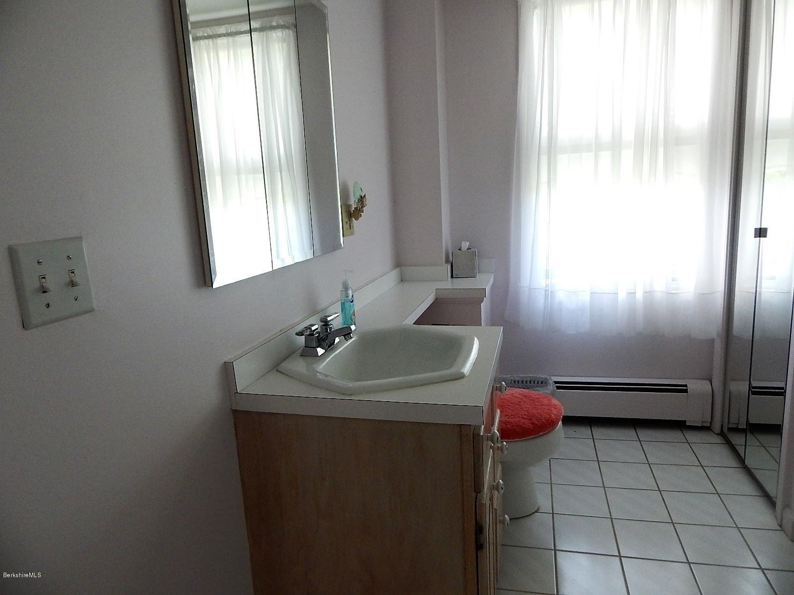 210 South Mountain Road Pittsfield, MA 01201 - Photo 23 of 40 2nd Floor Full Bath