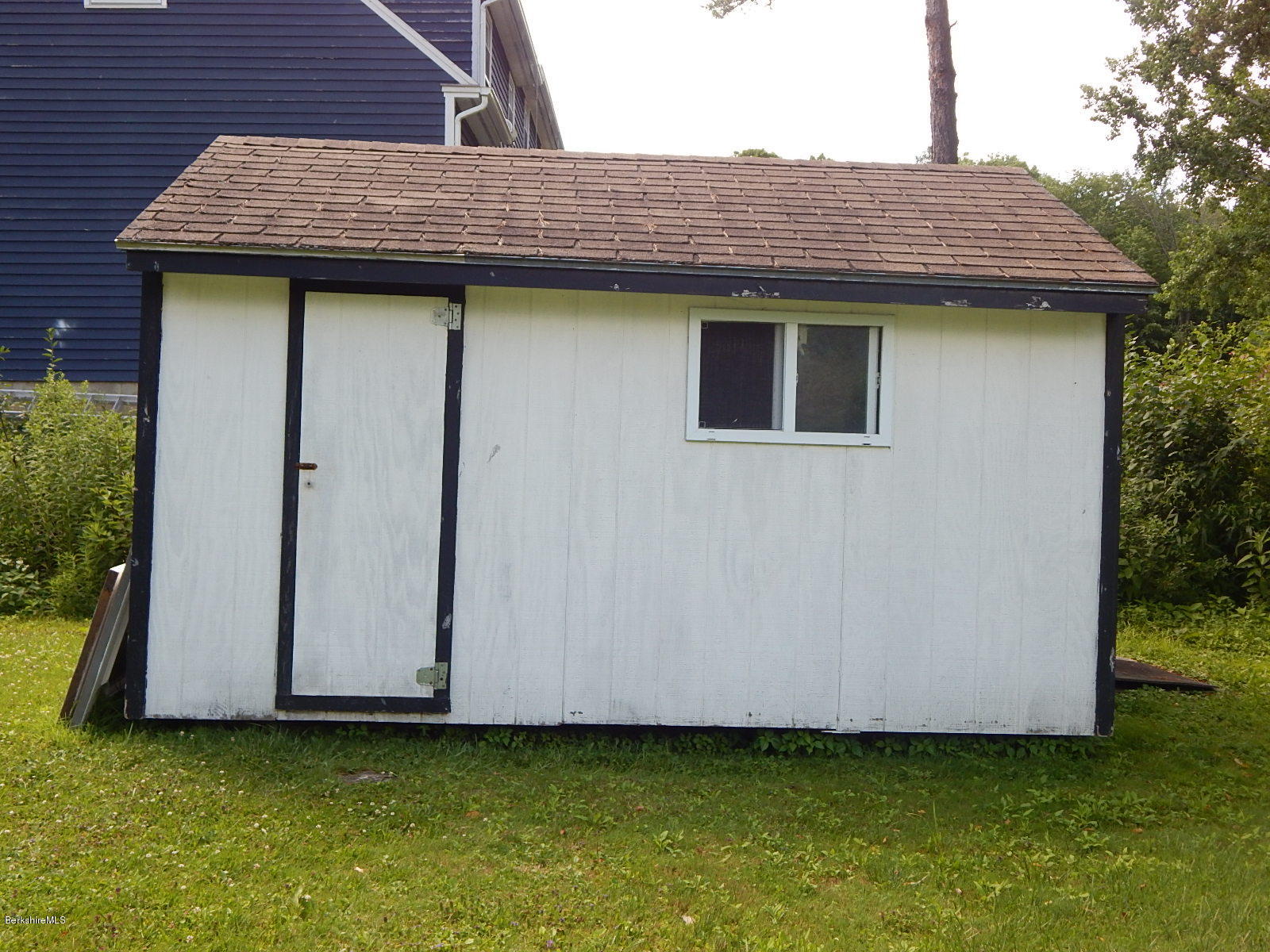 Shed