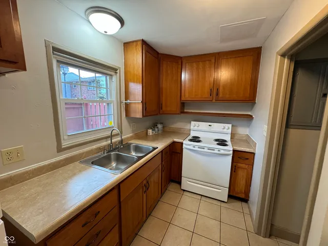 $1,200 | 4847 Mt Vernon Drive, Indianapolis, IN 46227