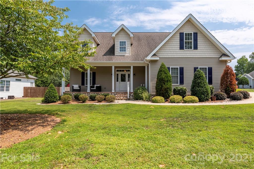 132 Princess Loop Troutman, NC 28166 - Photo 1 of 37 Gallery Image 1