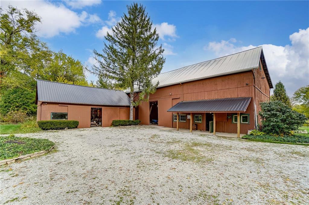11531 Rinehart Road Englewood, OH 45322 - Photo 3 of 84