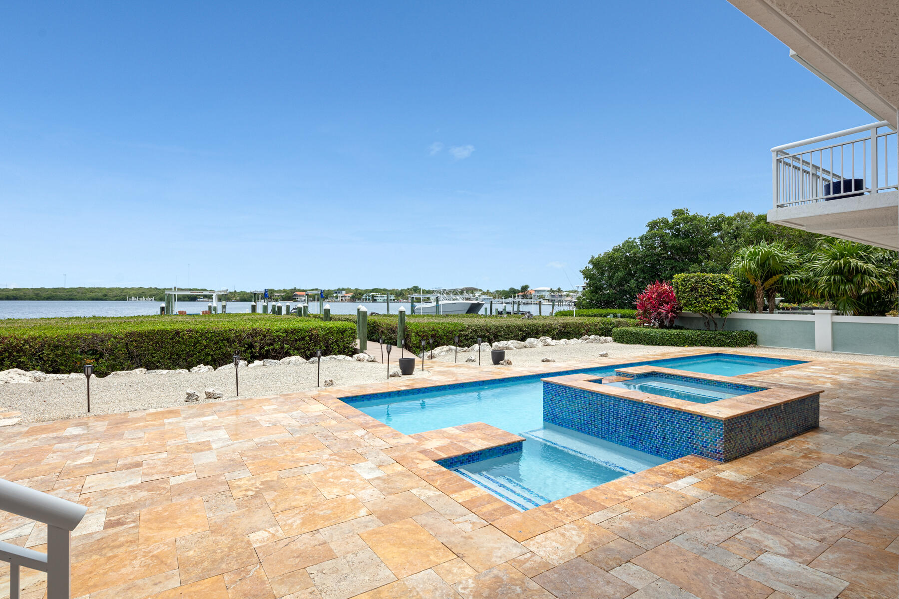 21 Mutiny Place Key Largo, FL 33037 - Photo 24 of 57 Pool on the Florida Bay