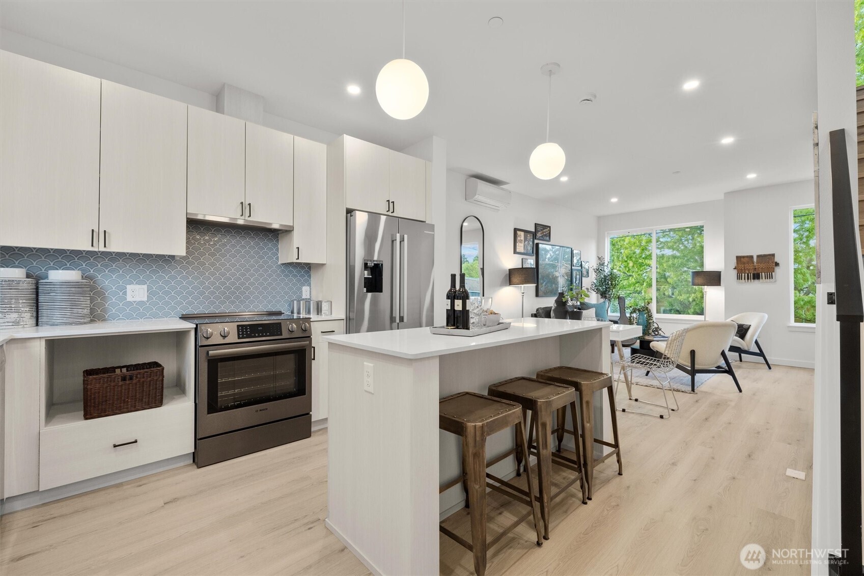 6604 Carleton Avenue South, Unit B Seattle, WA 98108 - Photo 13 of 28