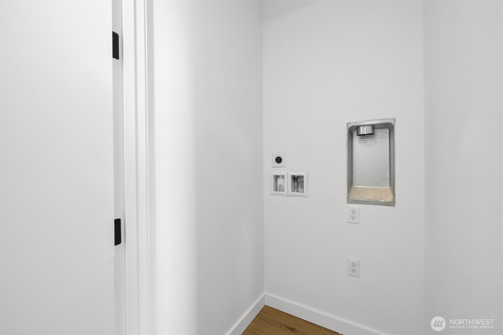 6604 Carleton Avenue South, Unit B Seattle, WA 98108 - Photo 19 of 28