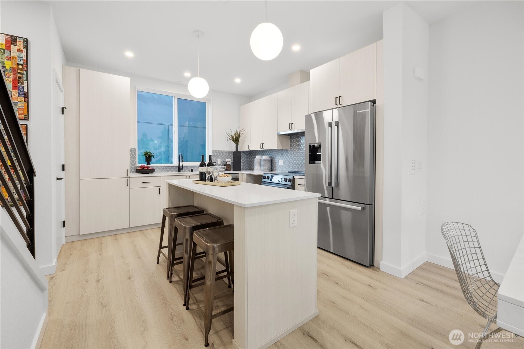 6604 Carleton Avenue South, Unit B Seattle, WA 98108 - Photo 8 of 28