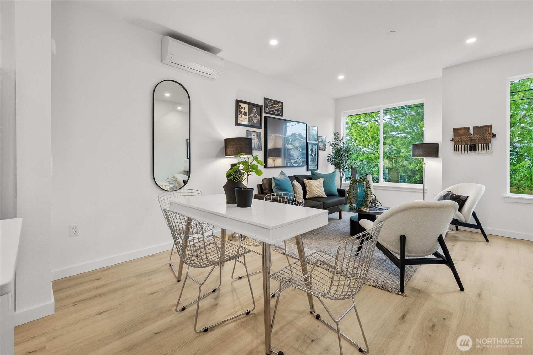 6604 Carleton Avenue South, Unit B Seattle, WA 98108 - Photo 9 of 28