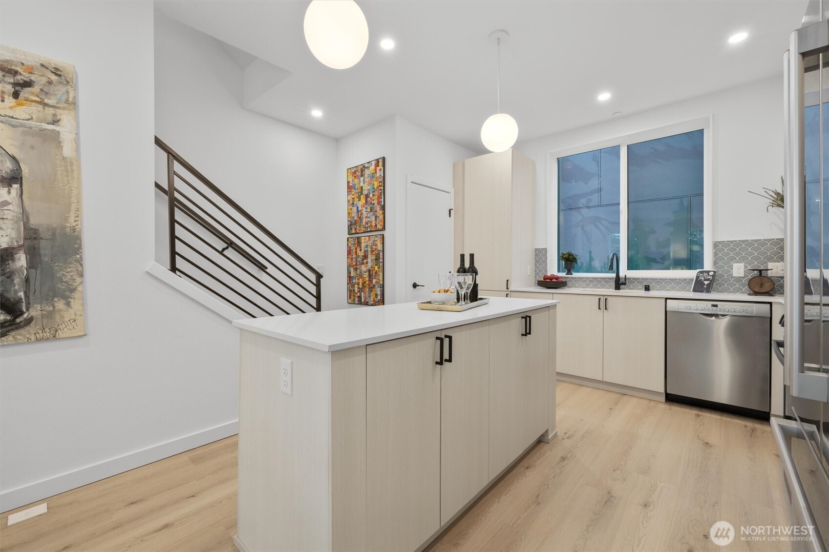 6604 Carleton Avenue South, Unit B Seattle, WA 98108 - Photo 10 of 28