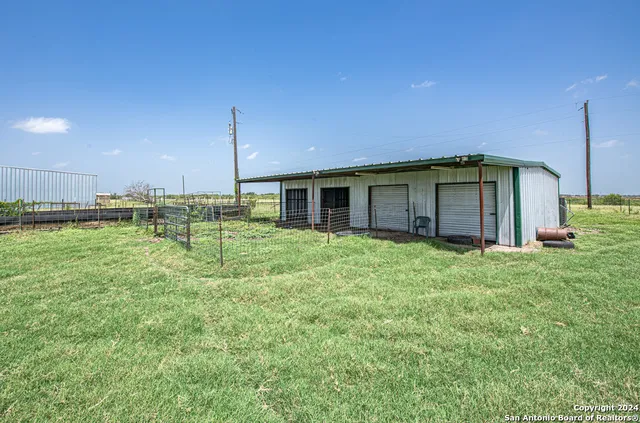 $1,350,000 | 17150 Farm To Market Road 3353, San Marcos, TX 78666