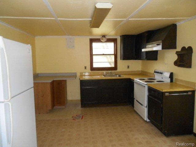 3775 Stilson Road Croswell, MI 48422 - Photo 11 of 11 262-137125 - kitchen.JPG