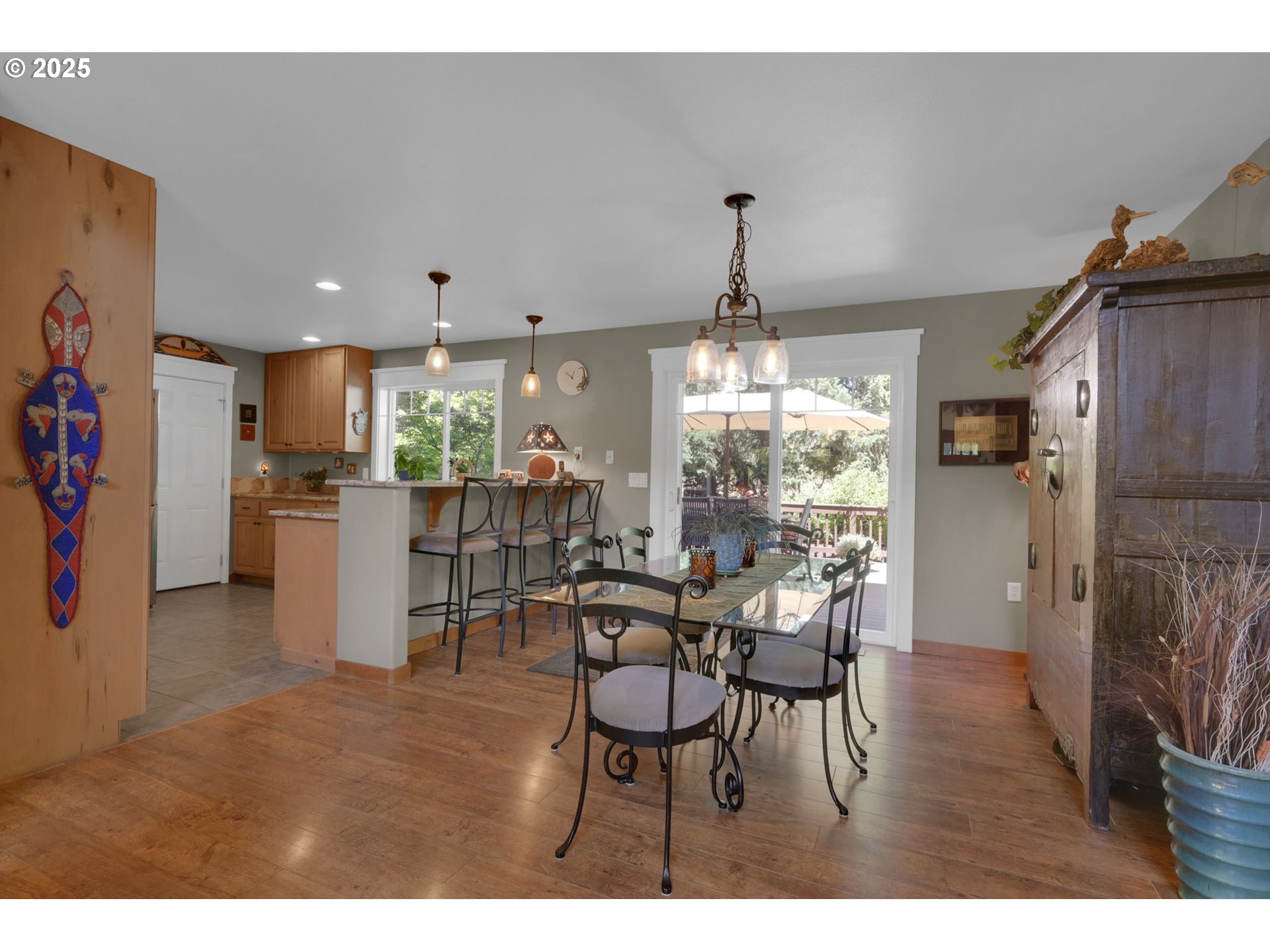 23859 Suttle Road Veneta, OR 97487 - Photo 13 of 46 a living room with furniture and a large window