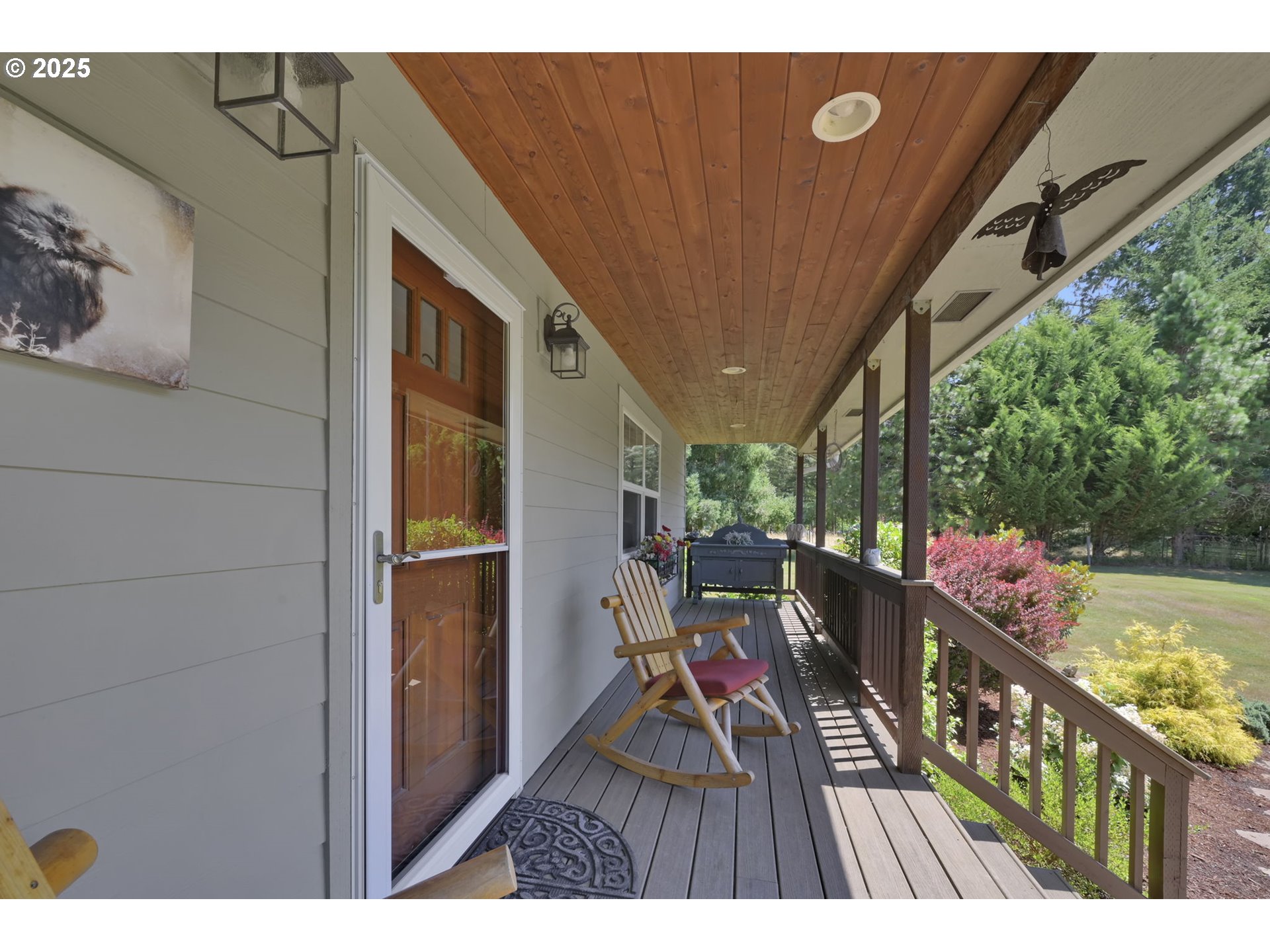 23859 Suttle Road Veneta, OR 97487 - Photo 3 of 46 a view of a balcony
