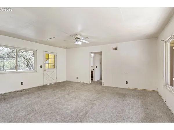 $169,100 | 531 Harrison Street, Canyonville, OR 97417