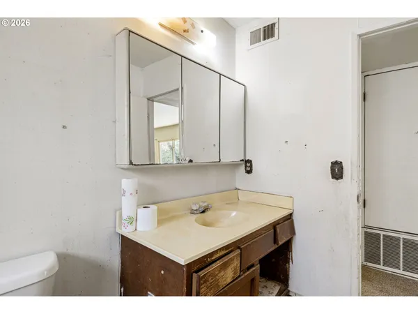 $169,100 | 531 Harrison Street, Canyonville, OR 97417
