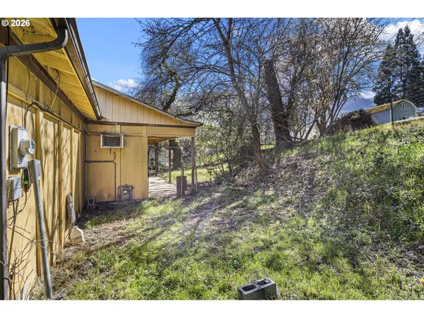 $169,100 | 531 Harrison Street, Canyonville, OR 97417
