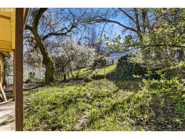 $169,100 | 531 Harrison Street, Canyonville, OR 97417