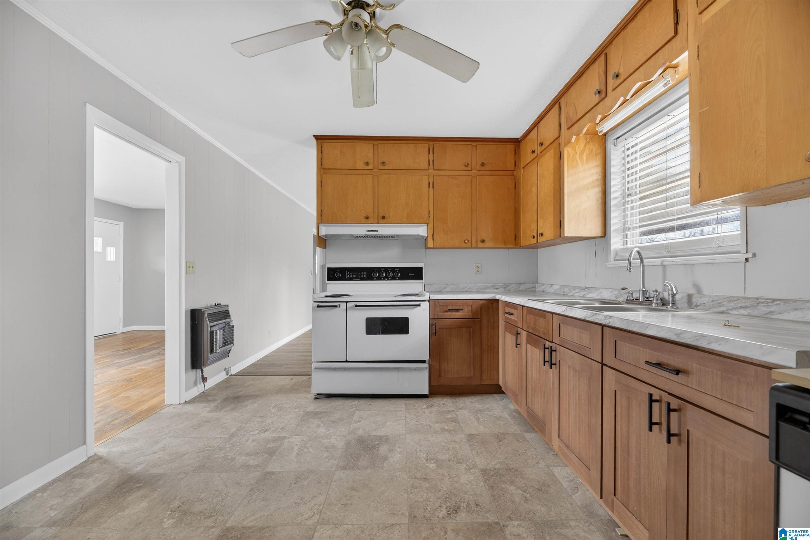 4104 Greenbrier Dear Road Anniston, AL 36207 - Photo 10 of 36