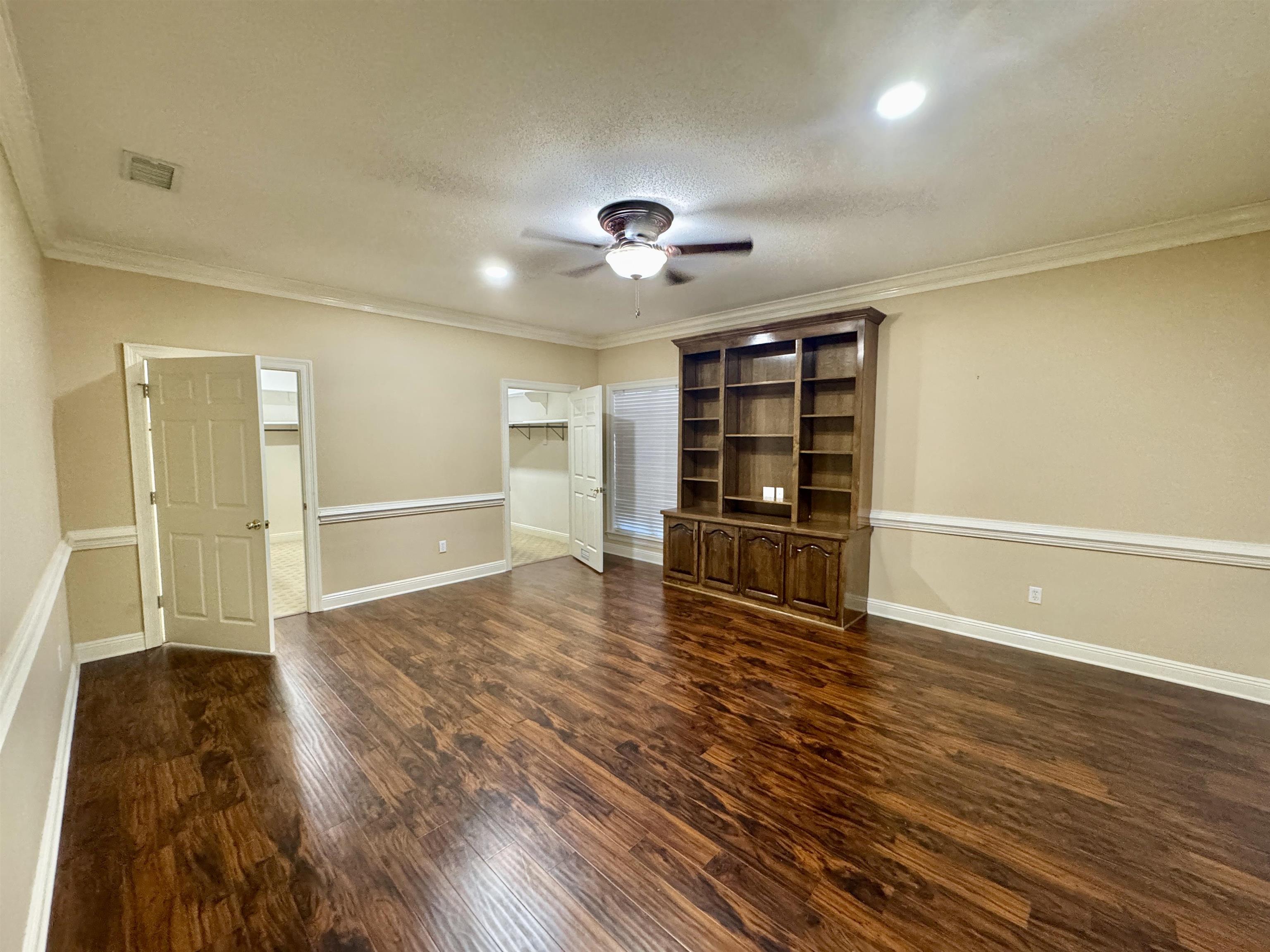 911 Mixon Avenue Bay Minette, AL 36507 - Photo 4 of 32 Living Room