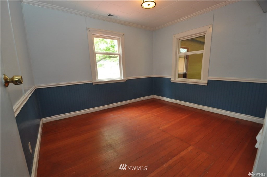 511 A Division Street Hamilton, WA 98284 - Photo 8 of 23 Gallery Image 8