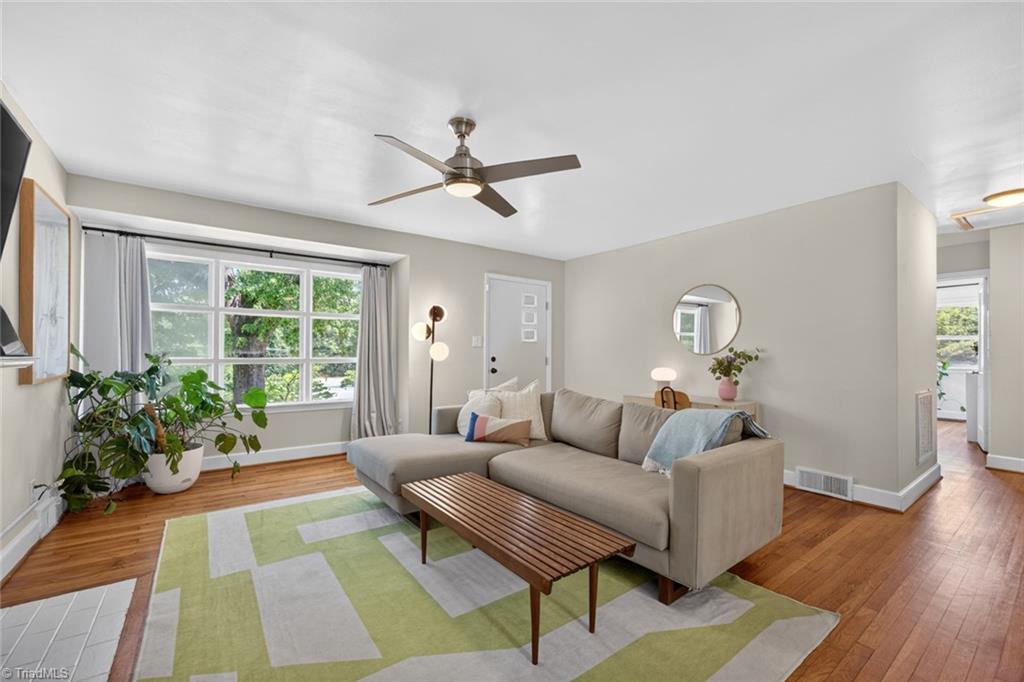 215 South Lindell Road Greensboro, NC 27403 - Photo 12 of 29