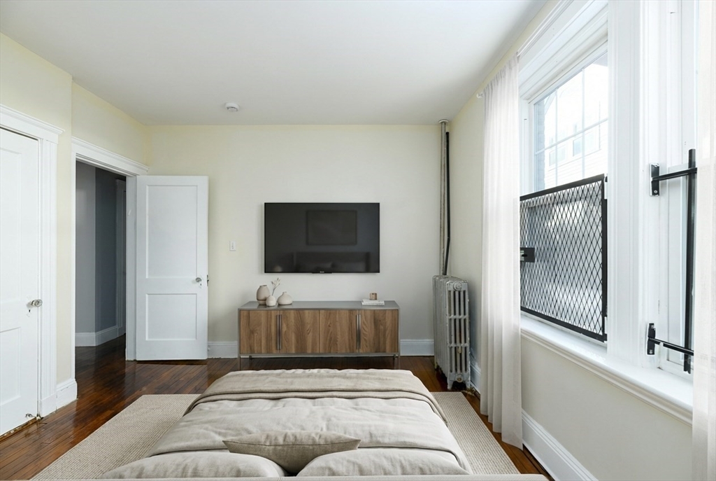 15 Colliston Road, Unit 6 Boston, MA 02135 - Photo 4 of 12