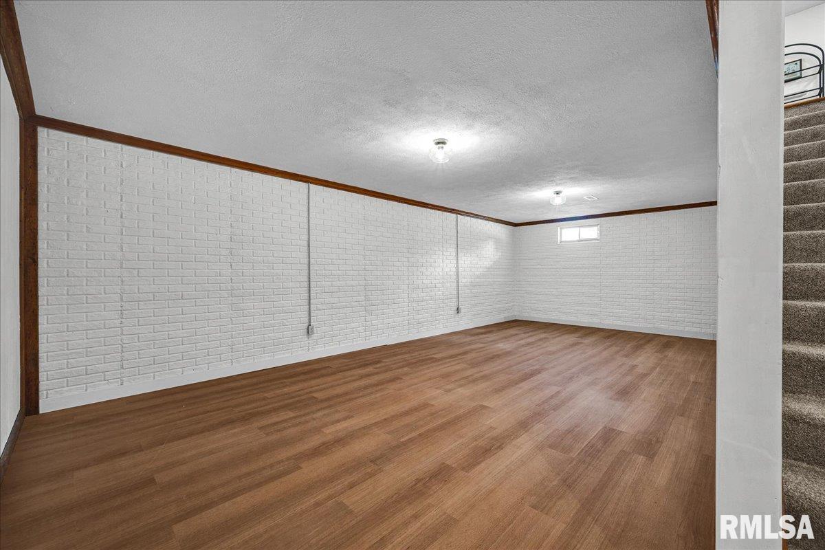 1208 Adams Road Eureka, IL 61530 - Photo 17 of 42