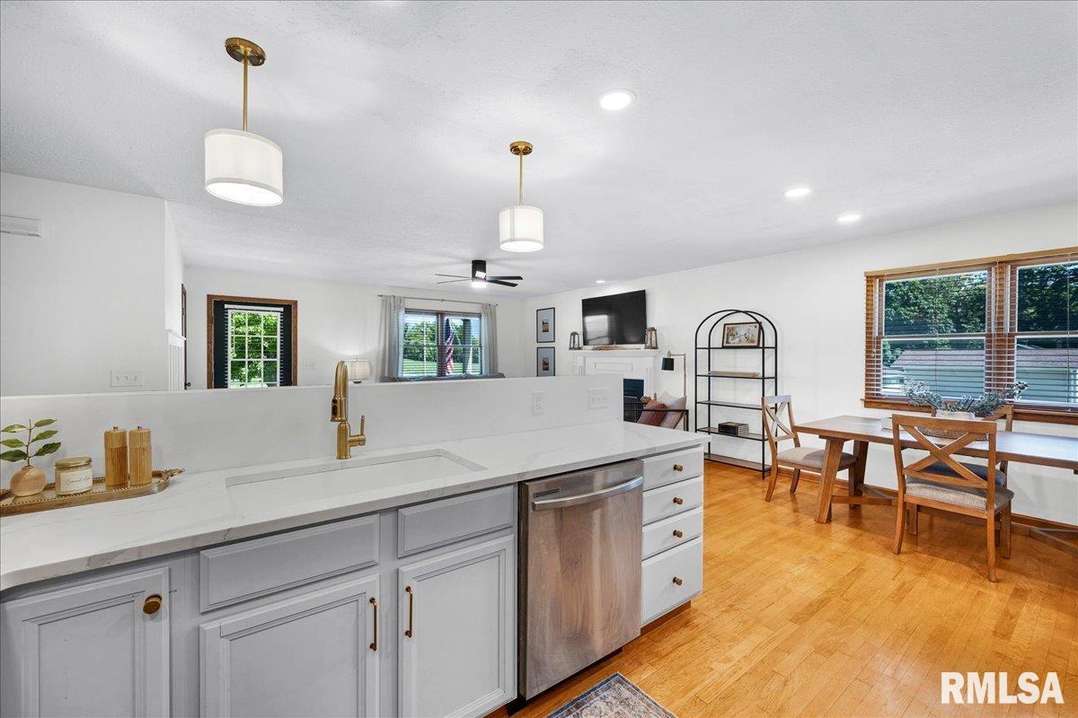 1208 Adams Road Eureka, IL 61530 - Photo 9 of 42