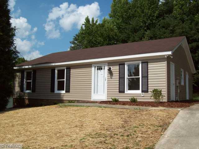 532 Apple Ridge Road Greensboro, NC 27406 - Photo 8 of 8 Exterior Front.