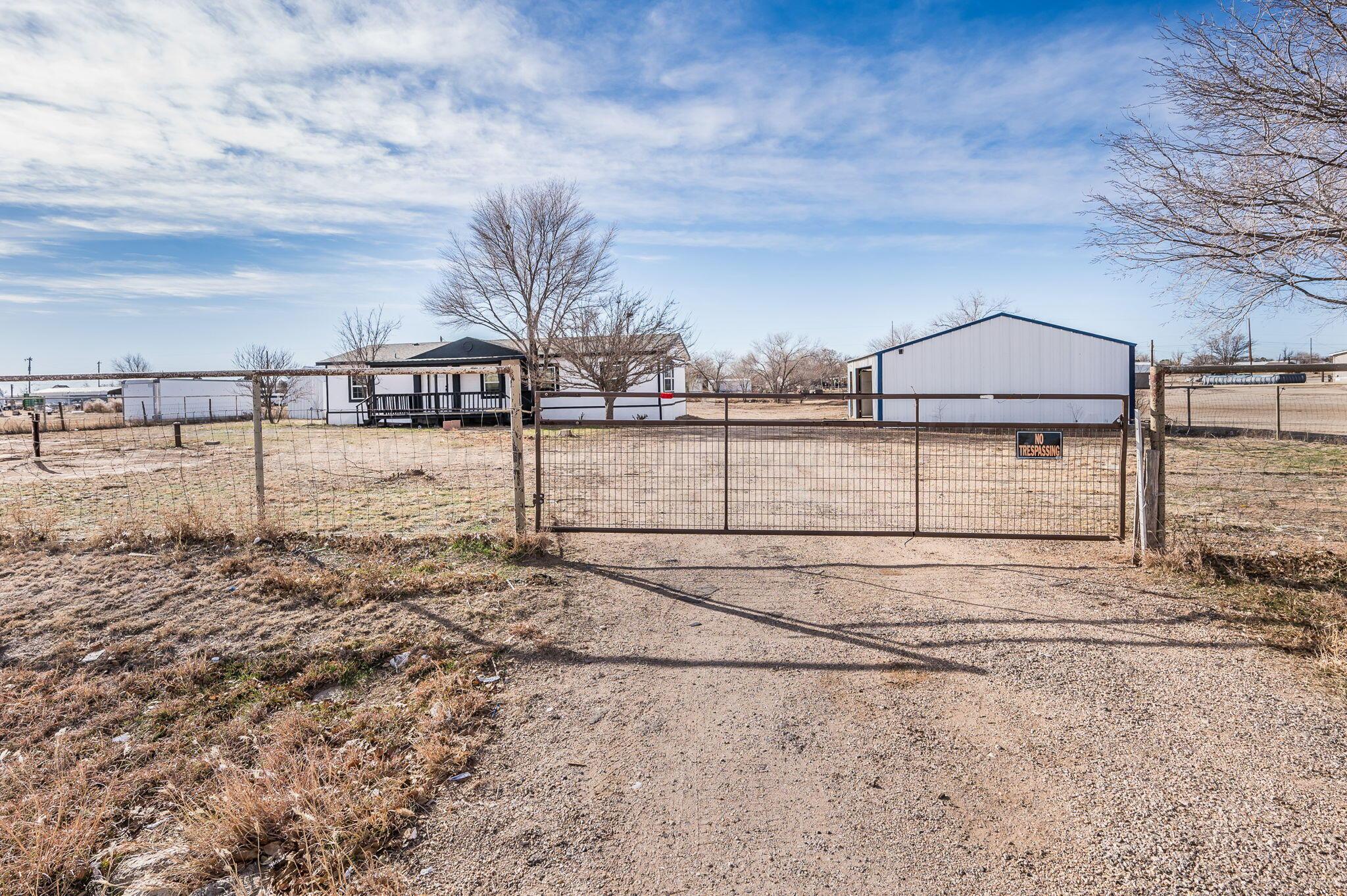 401 West Plantation Road Amarillo, TX 79118 - Photo 2 of 23 a view of a terrace