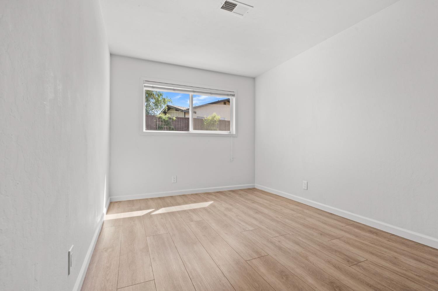 1297 Kansas Circle Concord, CA 94521 - Photo 20 of 41