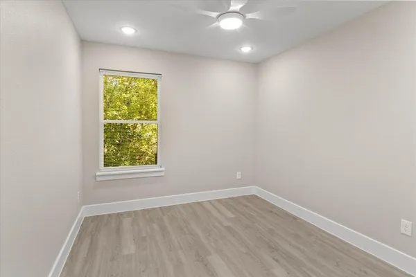 $1,990 | 2646 Hutchinson Street, Fort Worth, TX 76106