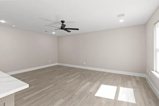 $2,090 | 2646 Hutchinson Street, Fort Worth, TX 76106