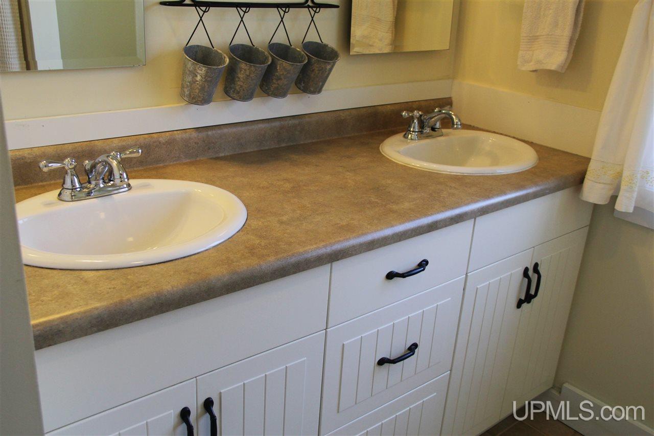 22636 Hilltop Road Hancock, MI 49930 - Photo 15 of 35 Gallery Image 15