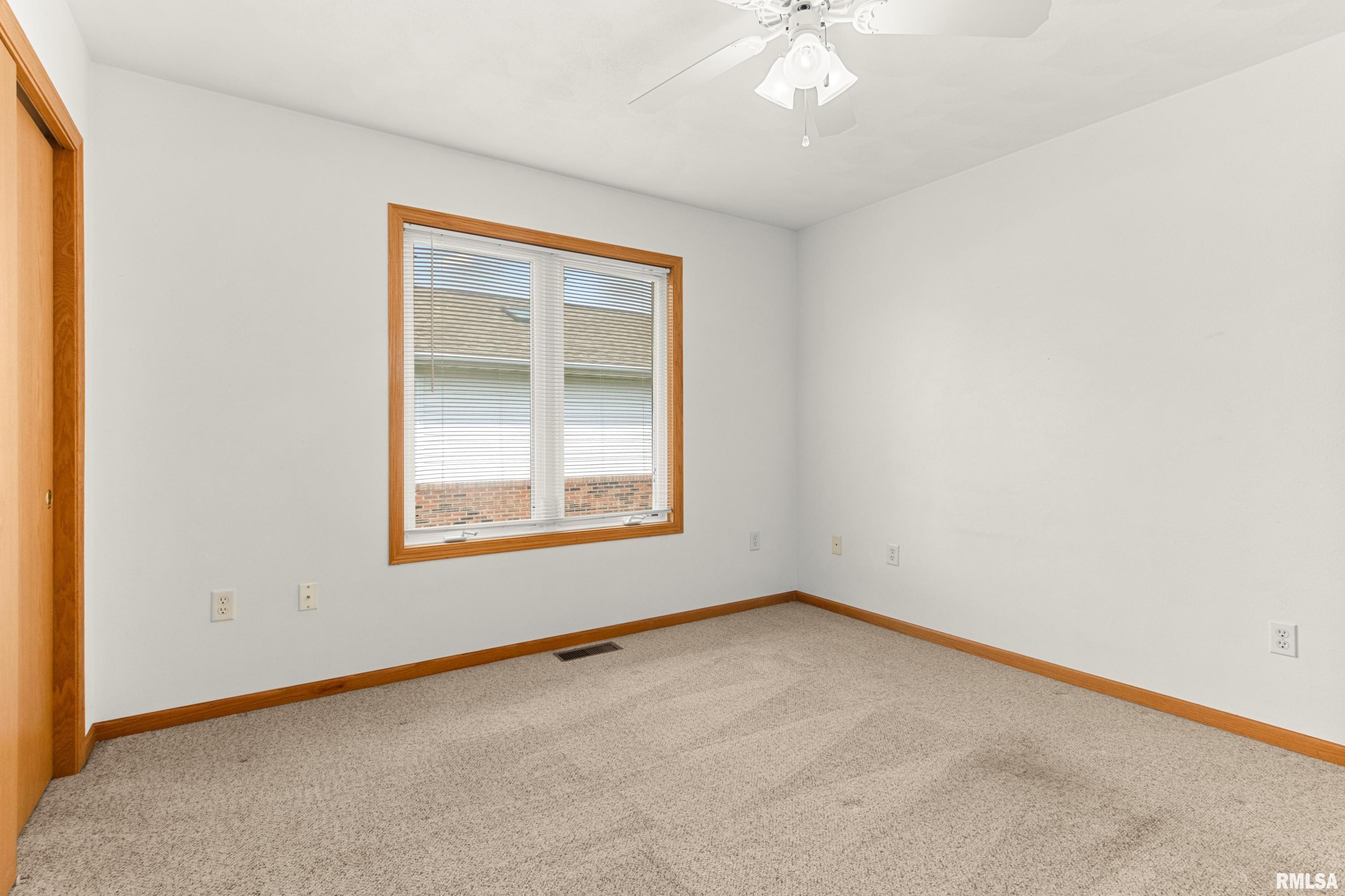 207 Easy Street Washington, IL 61571 - Photo 25 of 31 Gallery Image 25