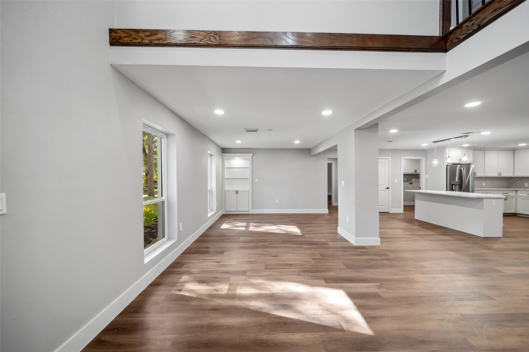 6306 Inway Drive Spring, TX 77389 - Photo 5 of 28