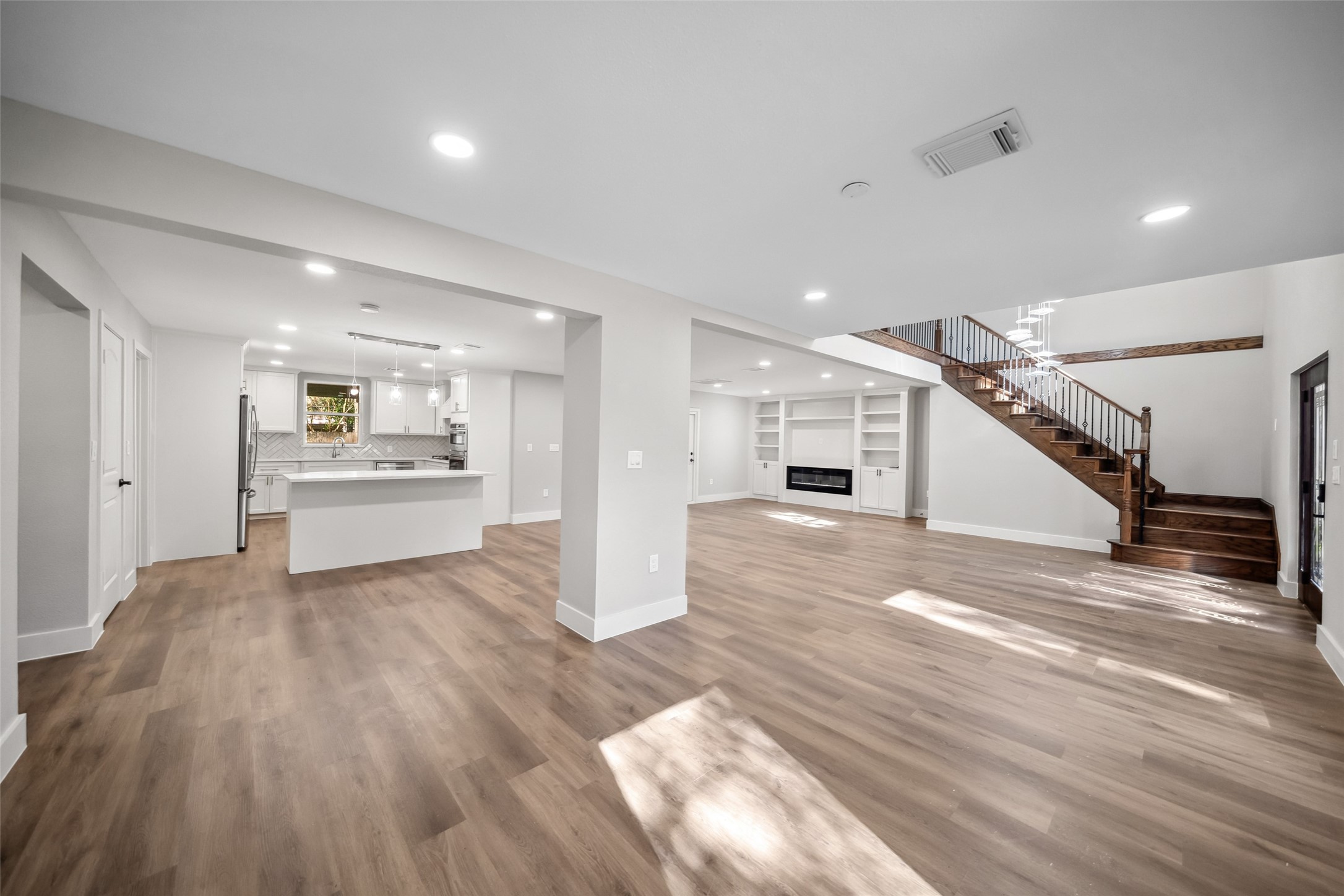 6306 Inway Drive Spring, TX 77389 - Photo 6 of 28