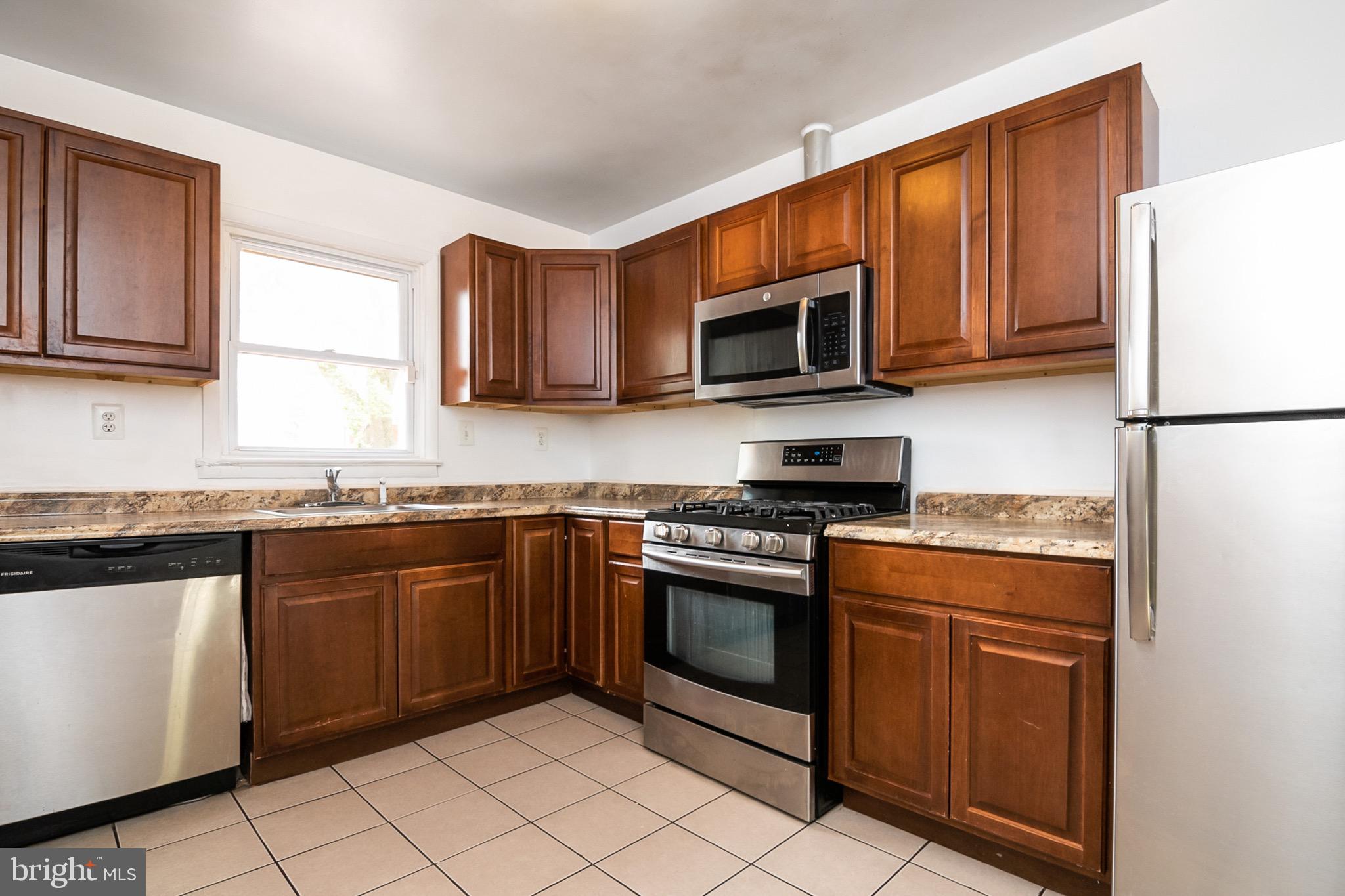 502 Hill Road Capitol Heights, MD 20743 - Photo 3 of 35 Gallery Image 3