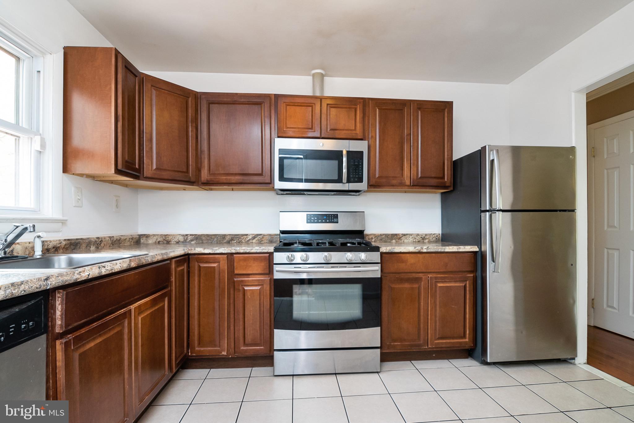 502 Hill Road Capitol Heights, MD 20743 - Photo 5 of 35 Gallery Image 5