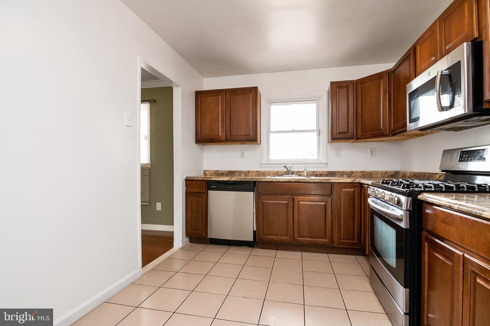 502 Hill Road Capitol Heights, MD 20743 - Photo 6 of 35 Gallery Image 6