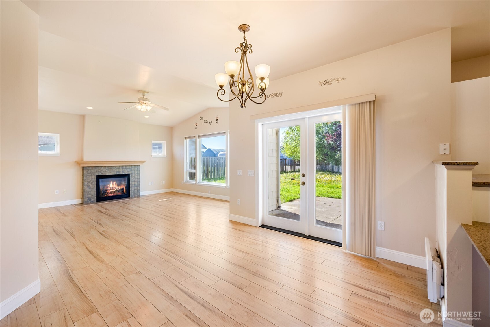 163 Mariners Drive Sequim, WA 98382 - Photo 3 of 39