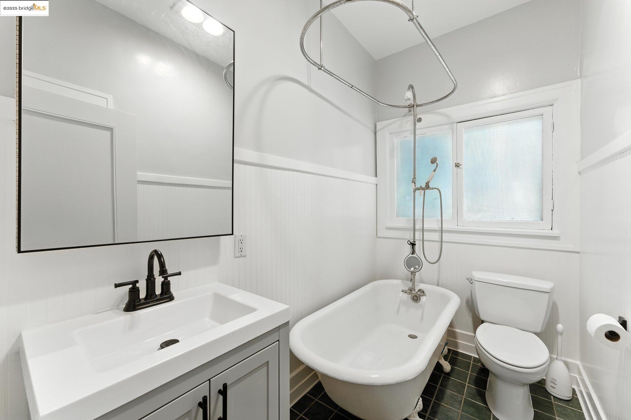 7 Panoramic Way Berkeley, CA 94704 - Photo 25 of 47 a bathroom with a sink toilet and shower