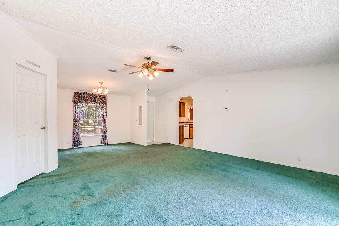 5404 Pleasant Grove Road Walterboro, SC 29488 - Photo 8 of 34 8