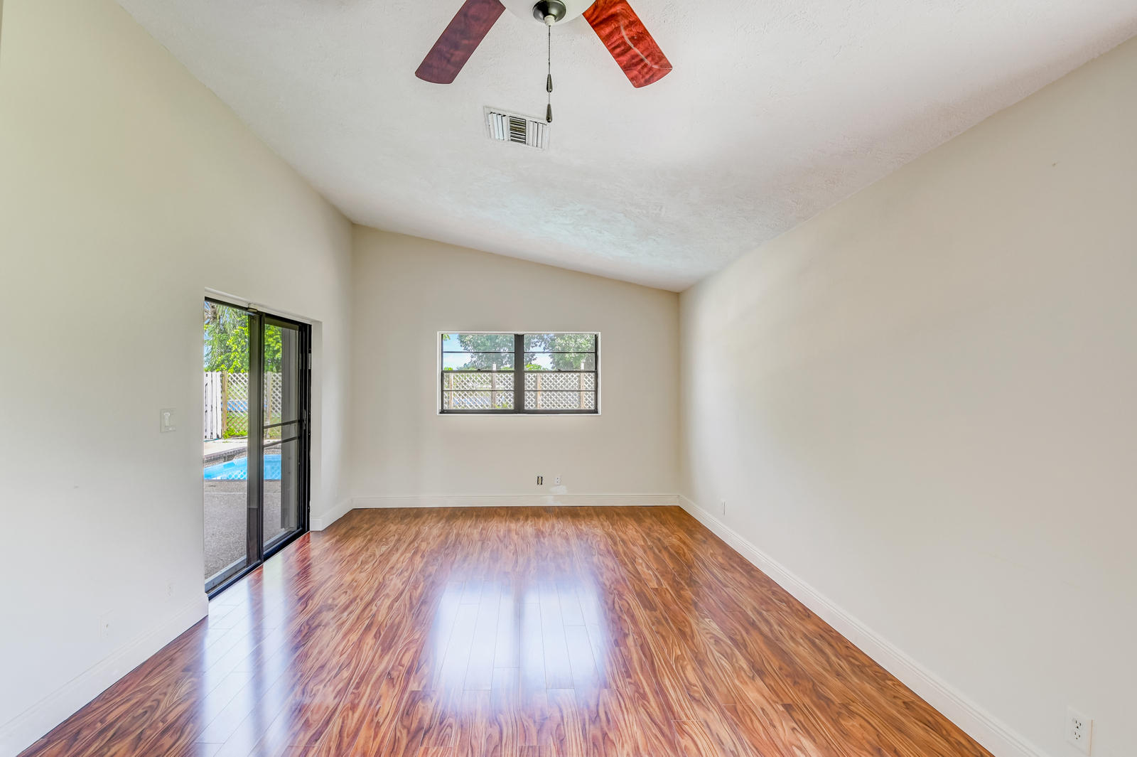 11861 Sunchase Court Boca Raton, FL 33498 - Photo 24 of 59 31-11861 Sunchase Ct in Loggers Run-027