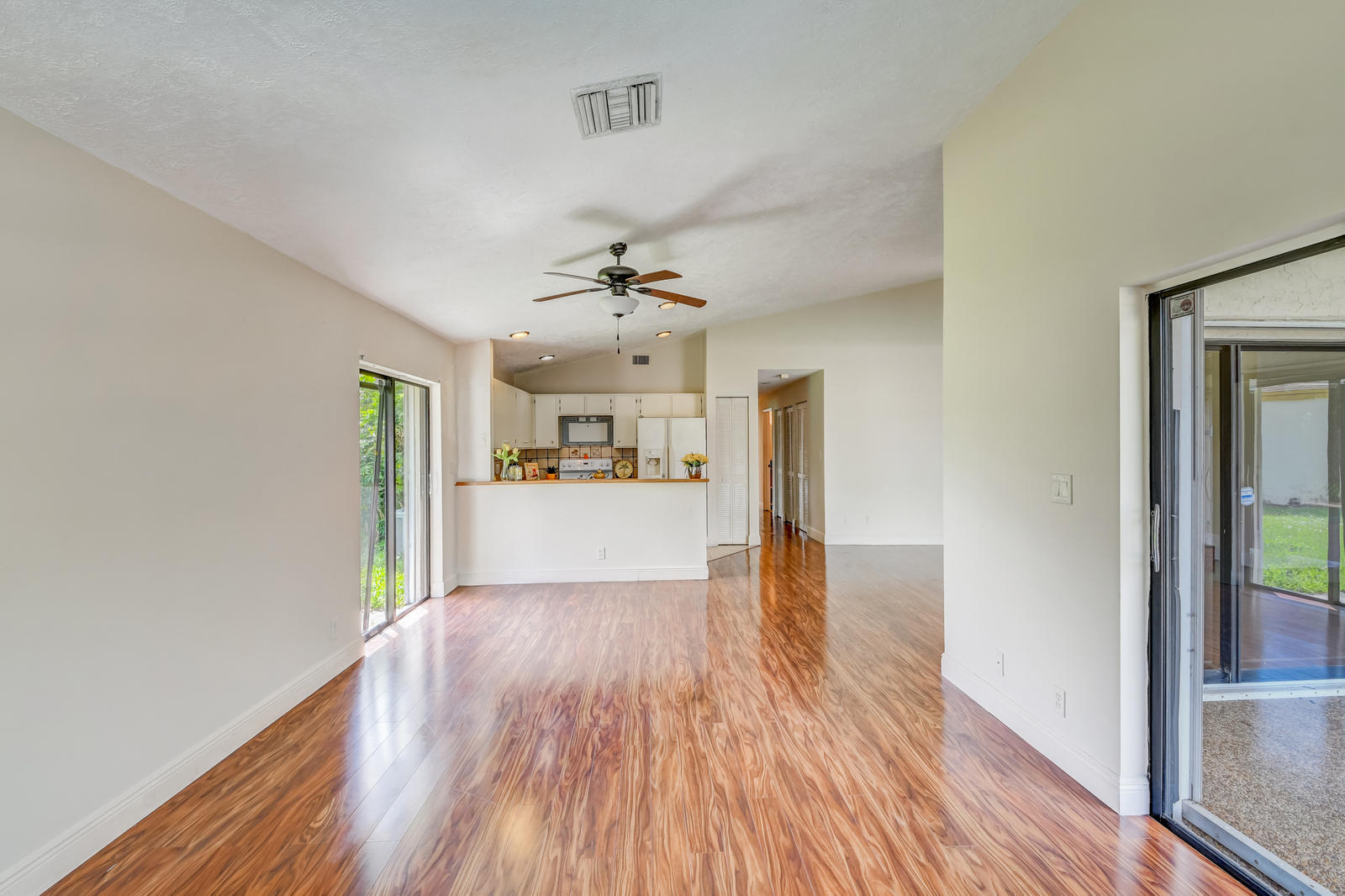 11861 Sunchase Court Boca Raton, FL 33498 - Photo 25 of 59 32-11861 Sunchase Ct in Loggers Run-028