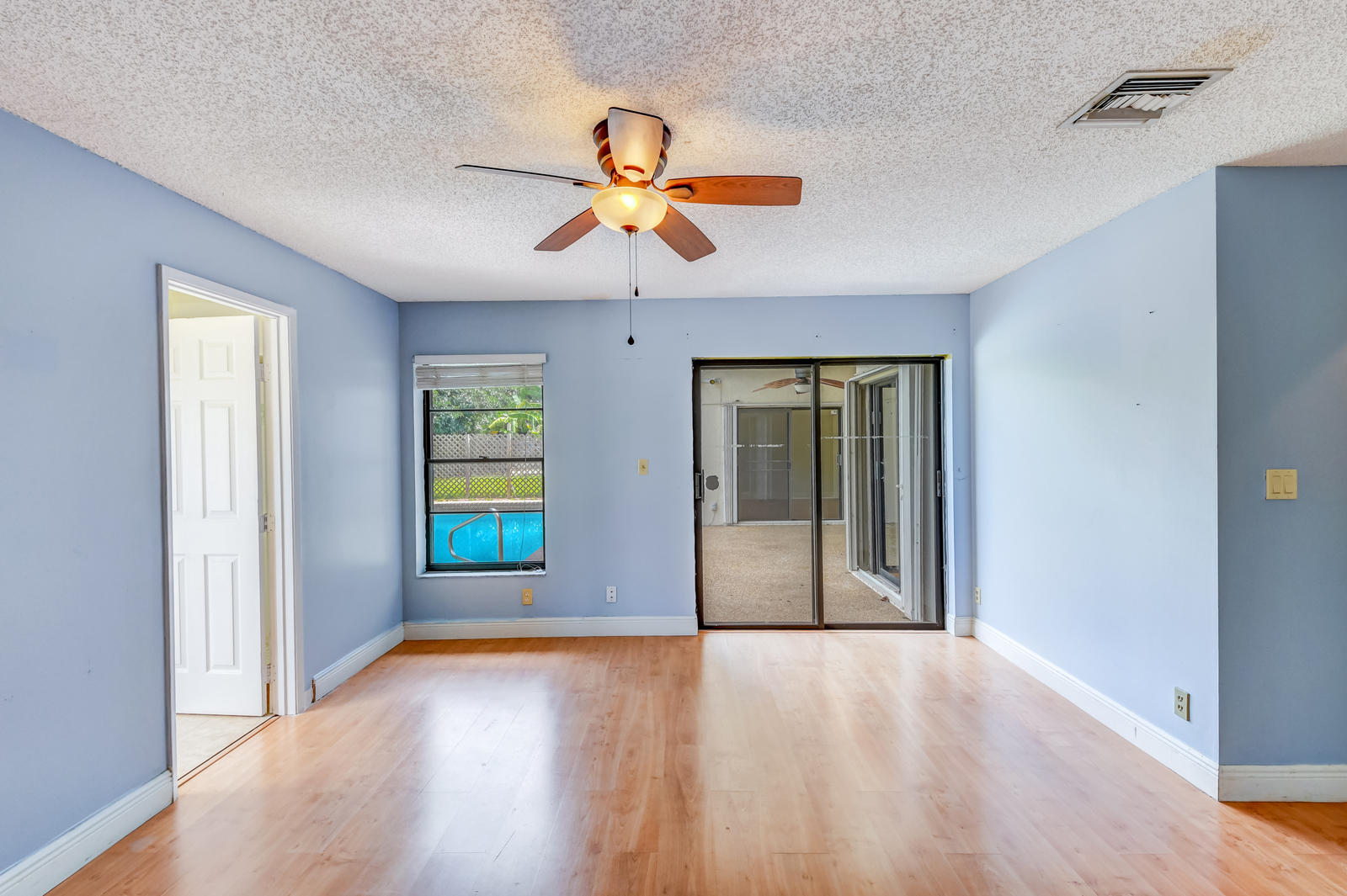 11861 Sunchase Court Boca Raton, FL 33498 - Photo 32 of 59 38-11861 Sunchase Ct in Loggers Run-034