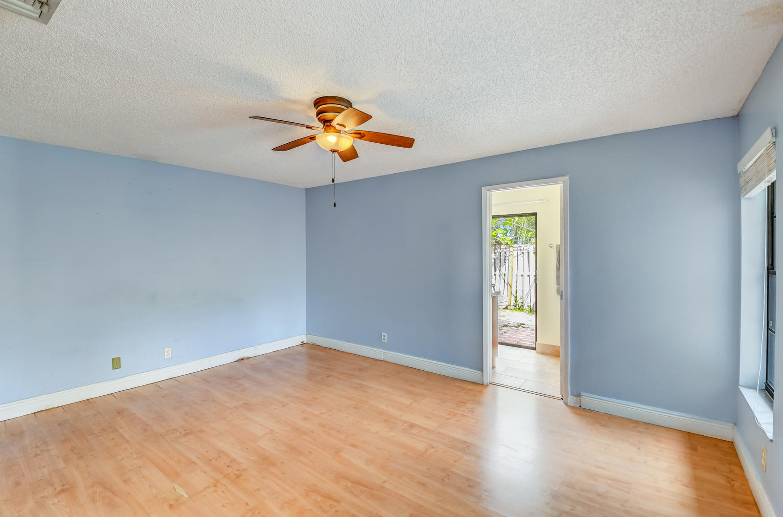 11861 Sunchase Court Boca Raton, FL 33498 - Photo 33 of 59 39-11861 Sunchase Ct in Loggers Run-035