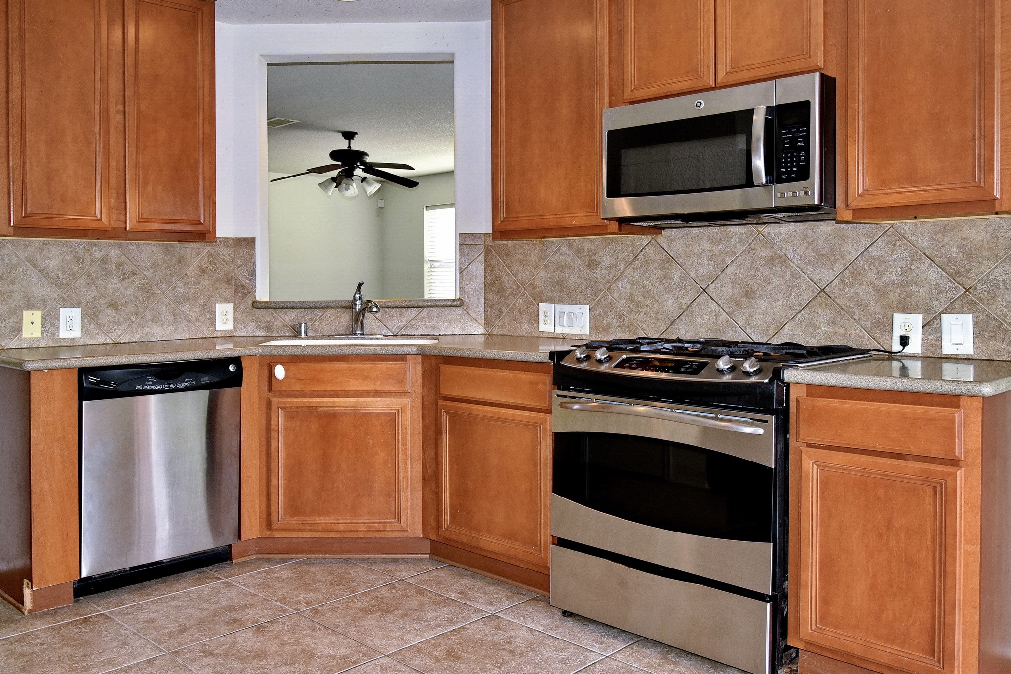 13600 Breton Ridge Street, Unit 20B Houston, TX 77070 - Photo 15 of 32
