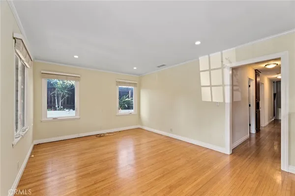 a view of livingroom with hardwood
