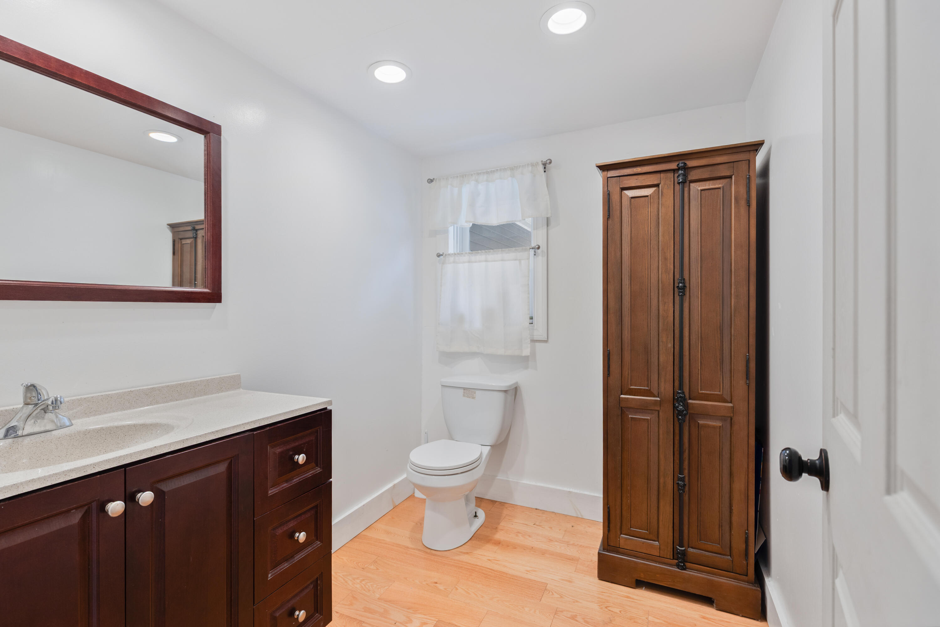 120 Frye Mountain Road Knox, ME 04986 - Photo 21 of 34 Large half bath