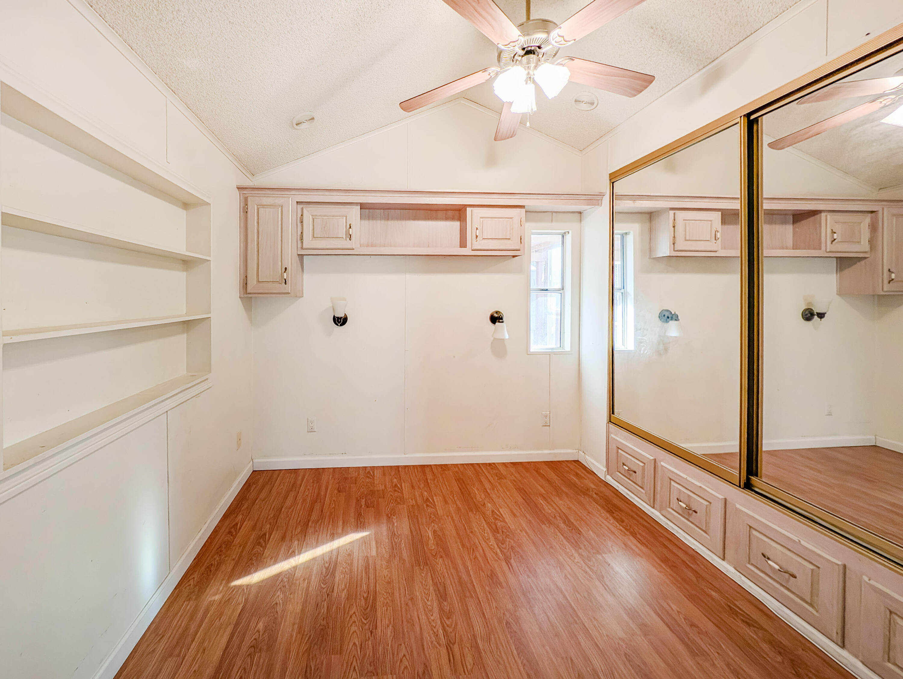 70200 Dillon Road, Unit 346 Desert Hot Springs, CA 92241 - Photo 15 of 27 12