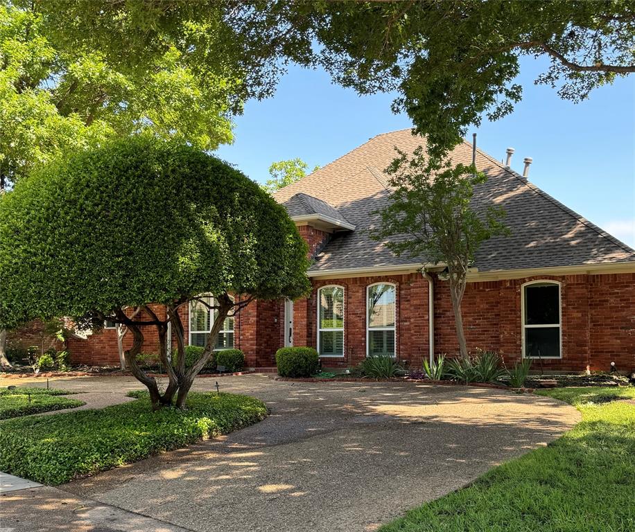 front view of house with a yard